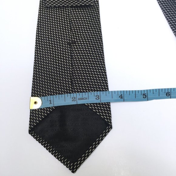Excellent Giorgio Armani Tie 100% Silk, Made In Italy, Black and White Pattern - Picture 12 of 13